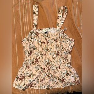 Universal Thread dressy tank